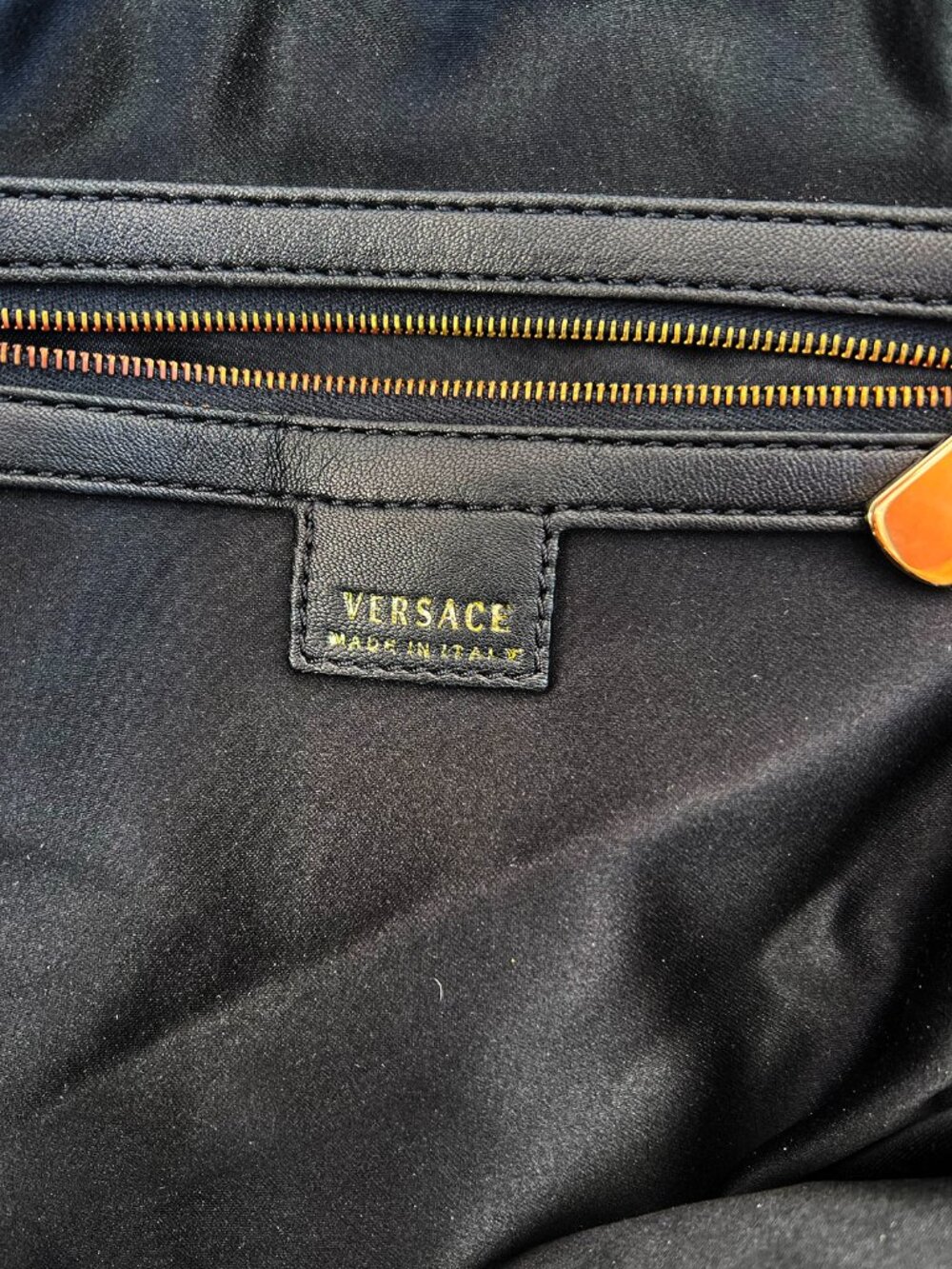 Gorgeous!! Authentic VERSACE Mainline Black Leather Hobo Bag - Picture 9 of 16